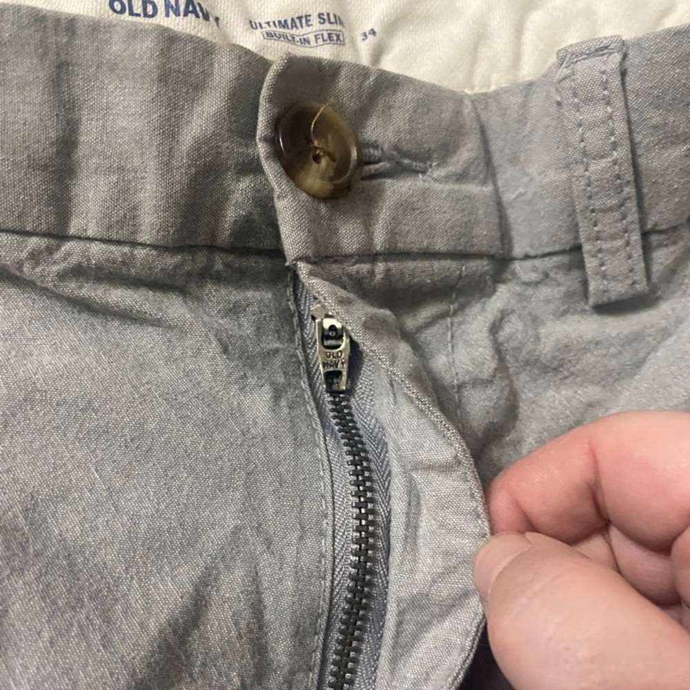 Men’s Old Navy 34 shorts - Picture 2 of 5